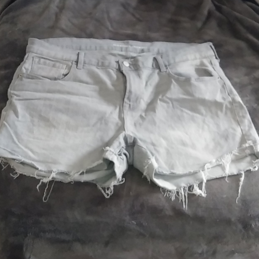 Grey Old Navy size 16 boyfriend shorts